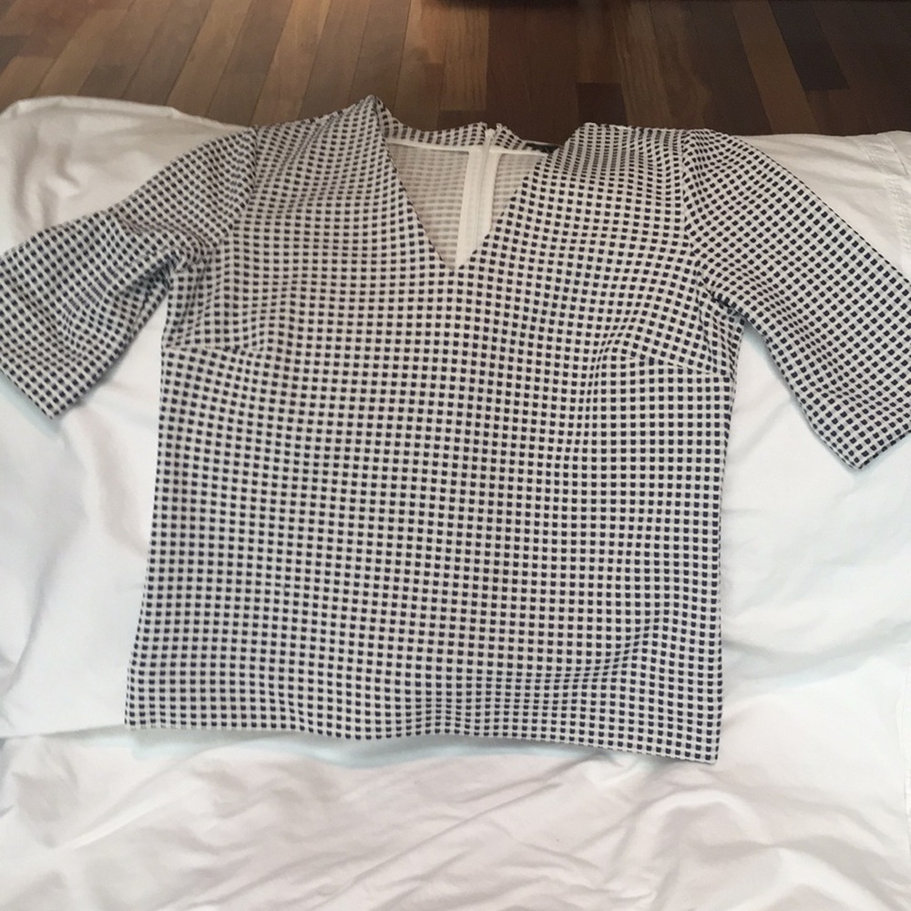 Top, V neck ann Taylor